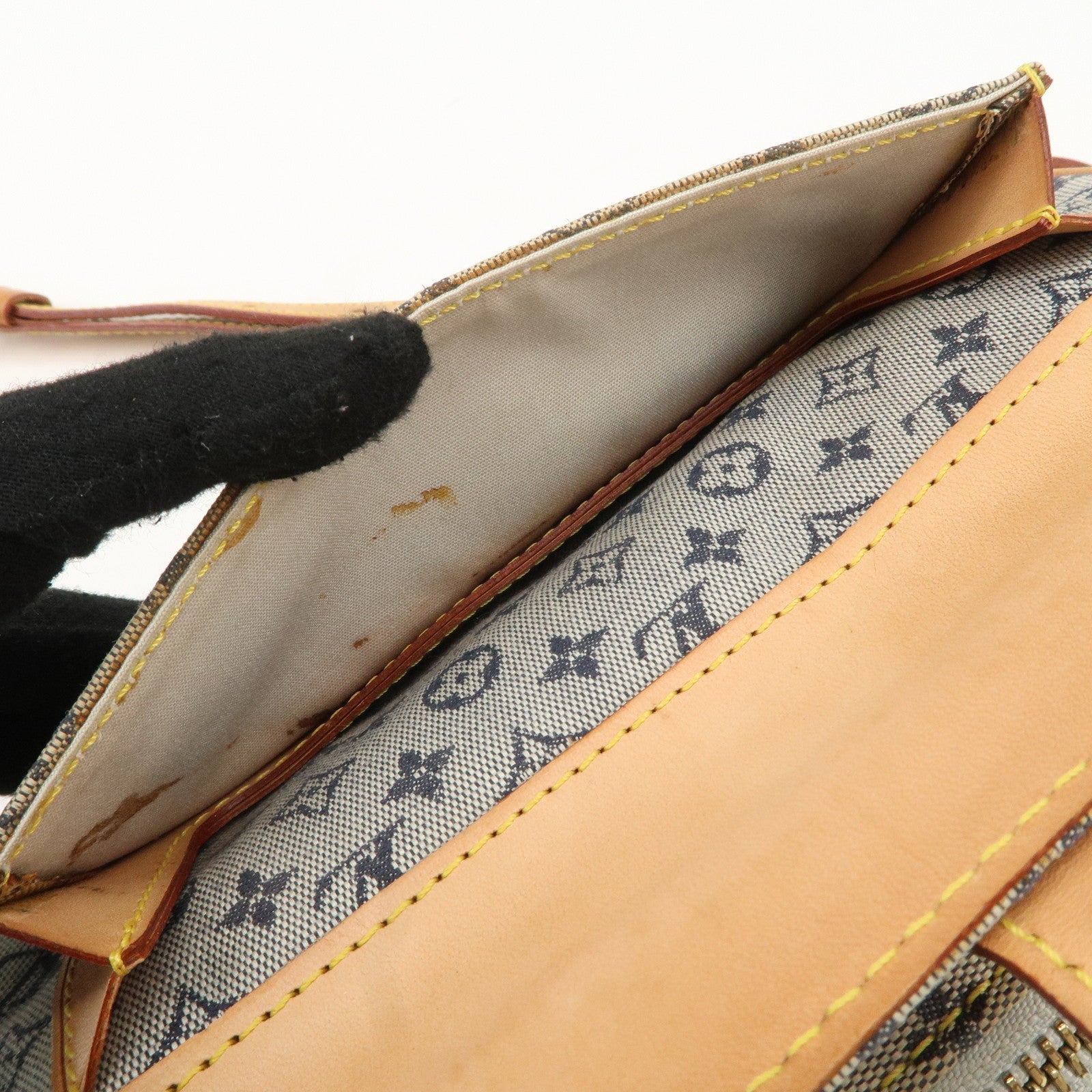 LO-LV bags 3872