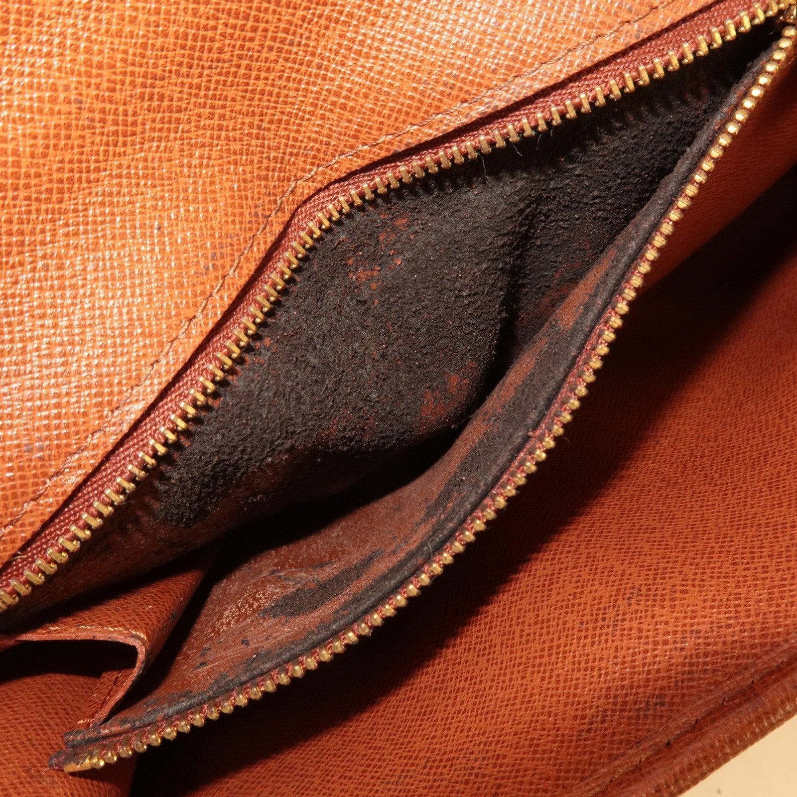 LO-LV bags 3543