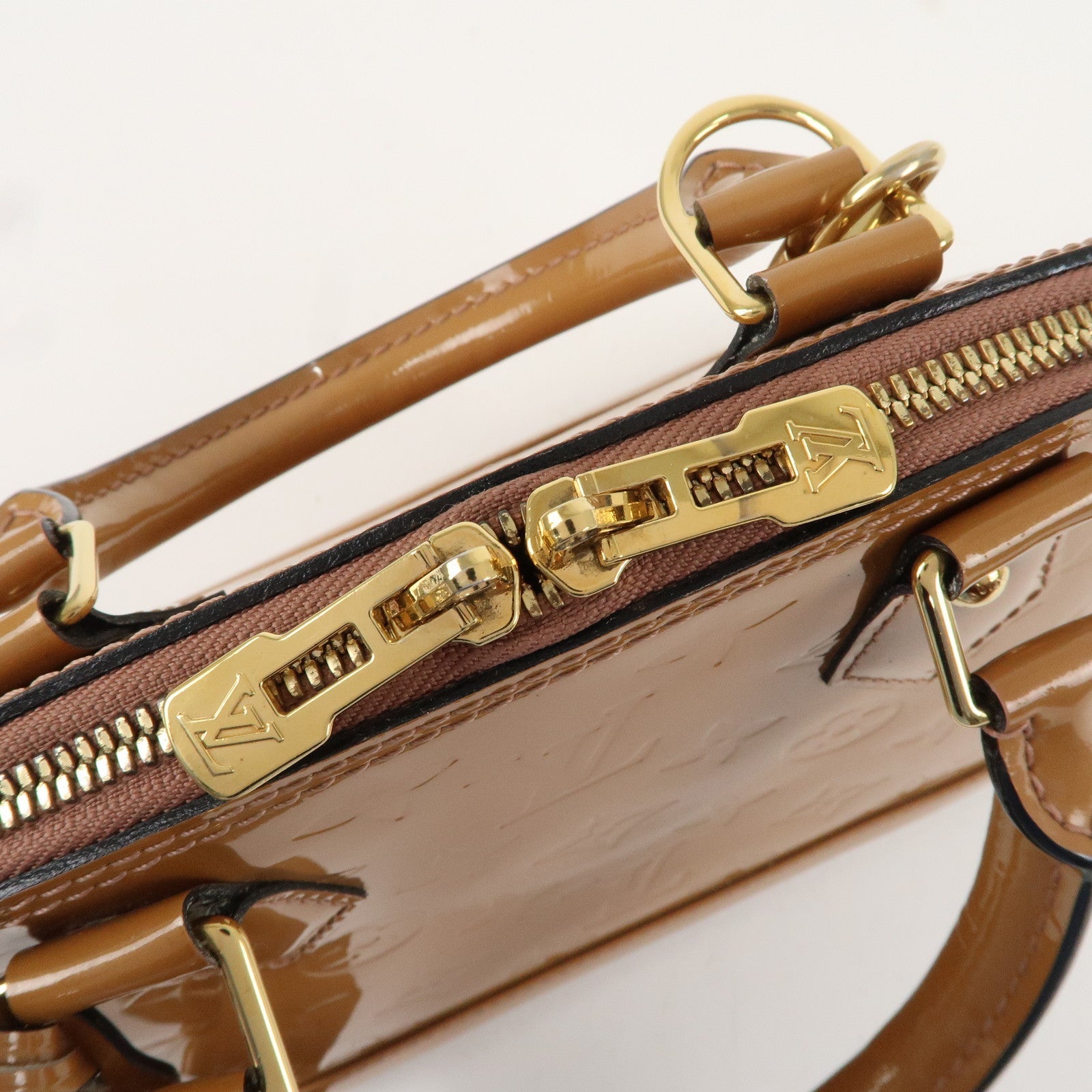 LO-LV bags 4082