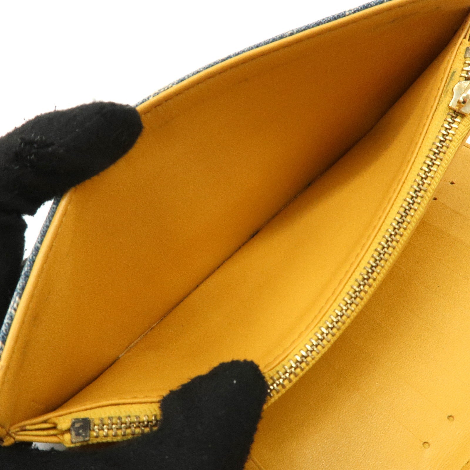 LO-LV bags 3805