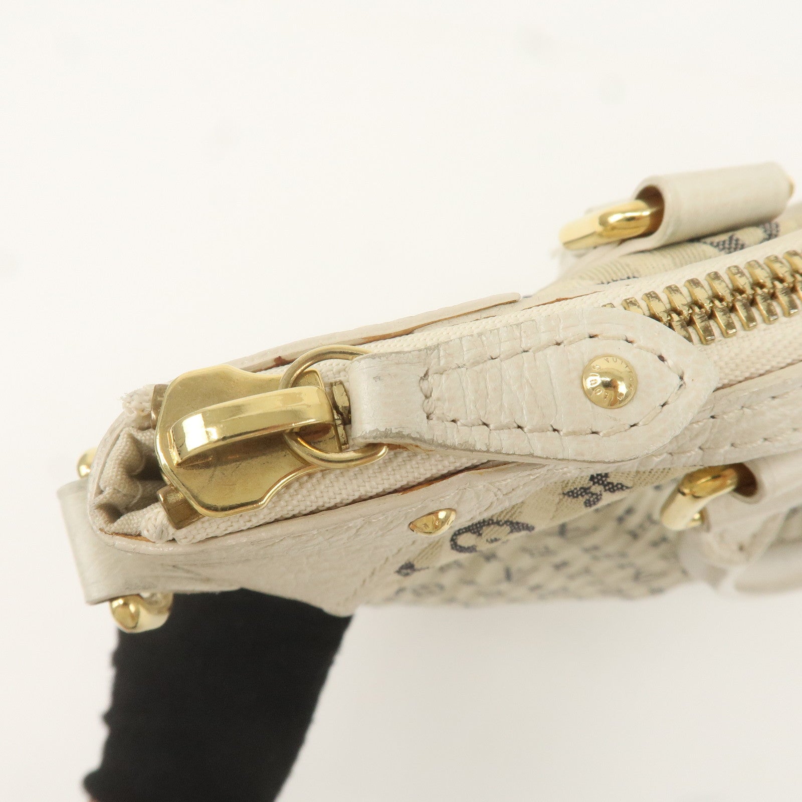 LO-LV bags 4133
