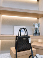 LO - CCH Bags - 440