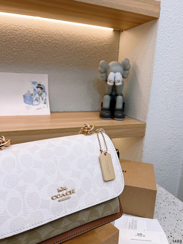 LO - CCH Bags - 204