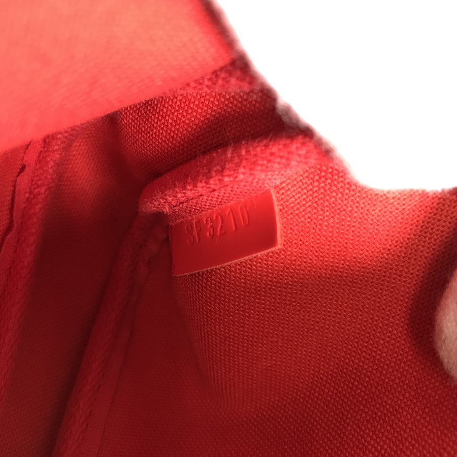 LO-LV bags 5476