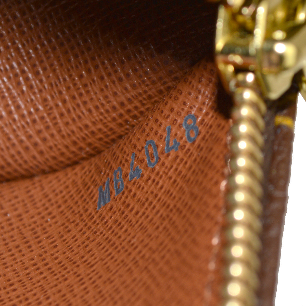 LO-LV bags 2970