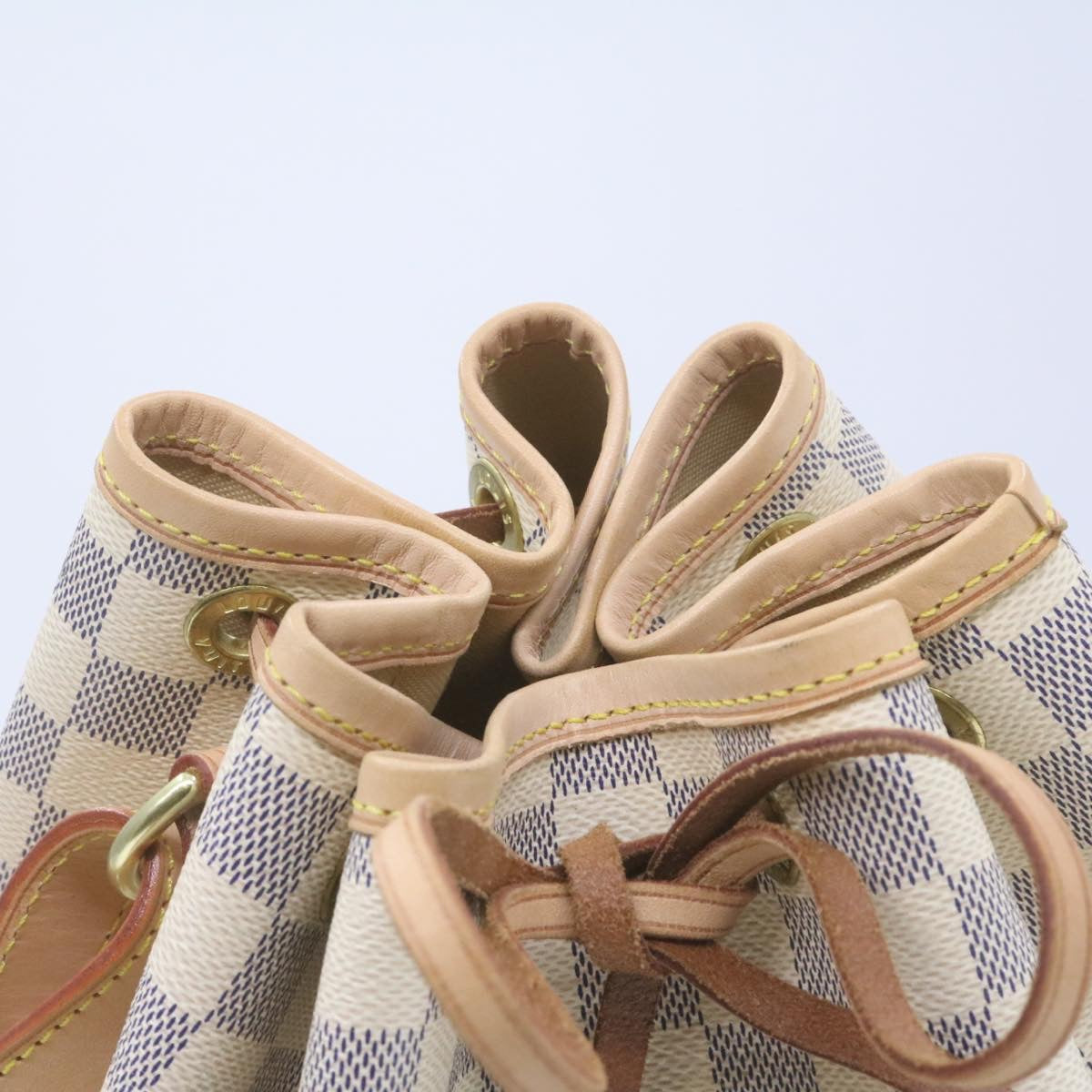 LO-LV bags 8278