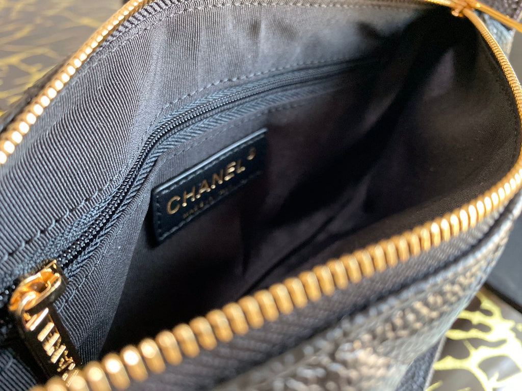 CHL -  Classic Shoudlerbag Black For Women 9.8 in / 25 LO