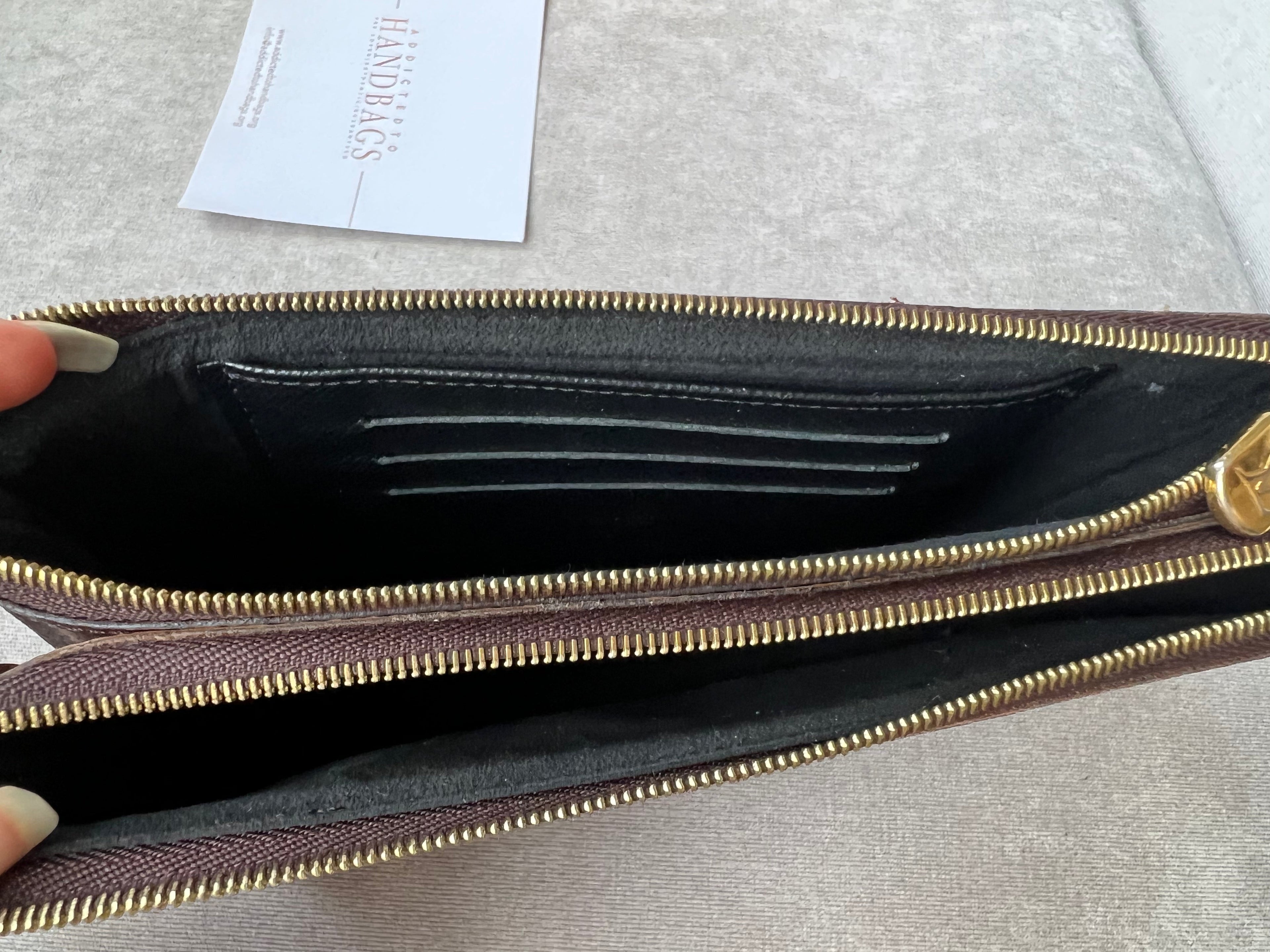 LO-LV bags 2151