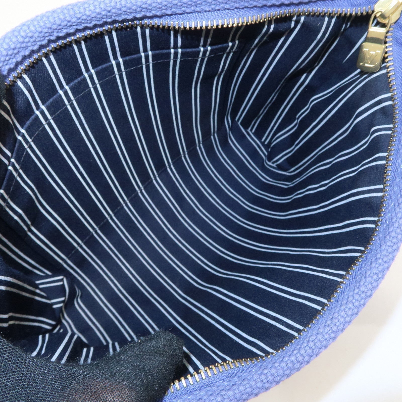 LO-LV bags 4052