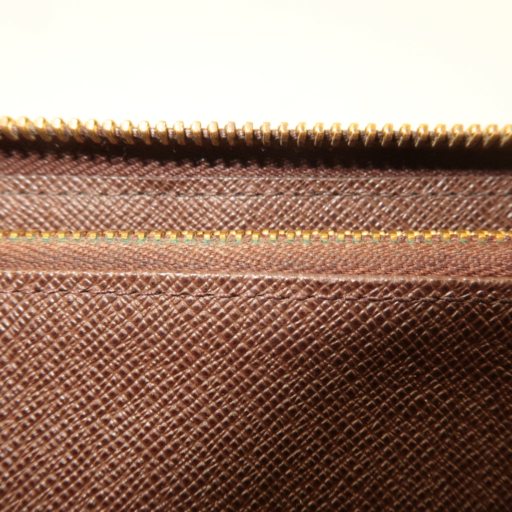 LO-LV bags 2001