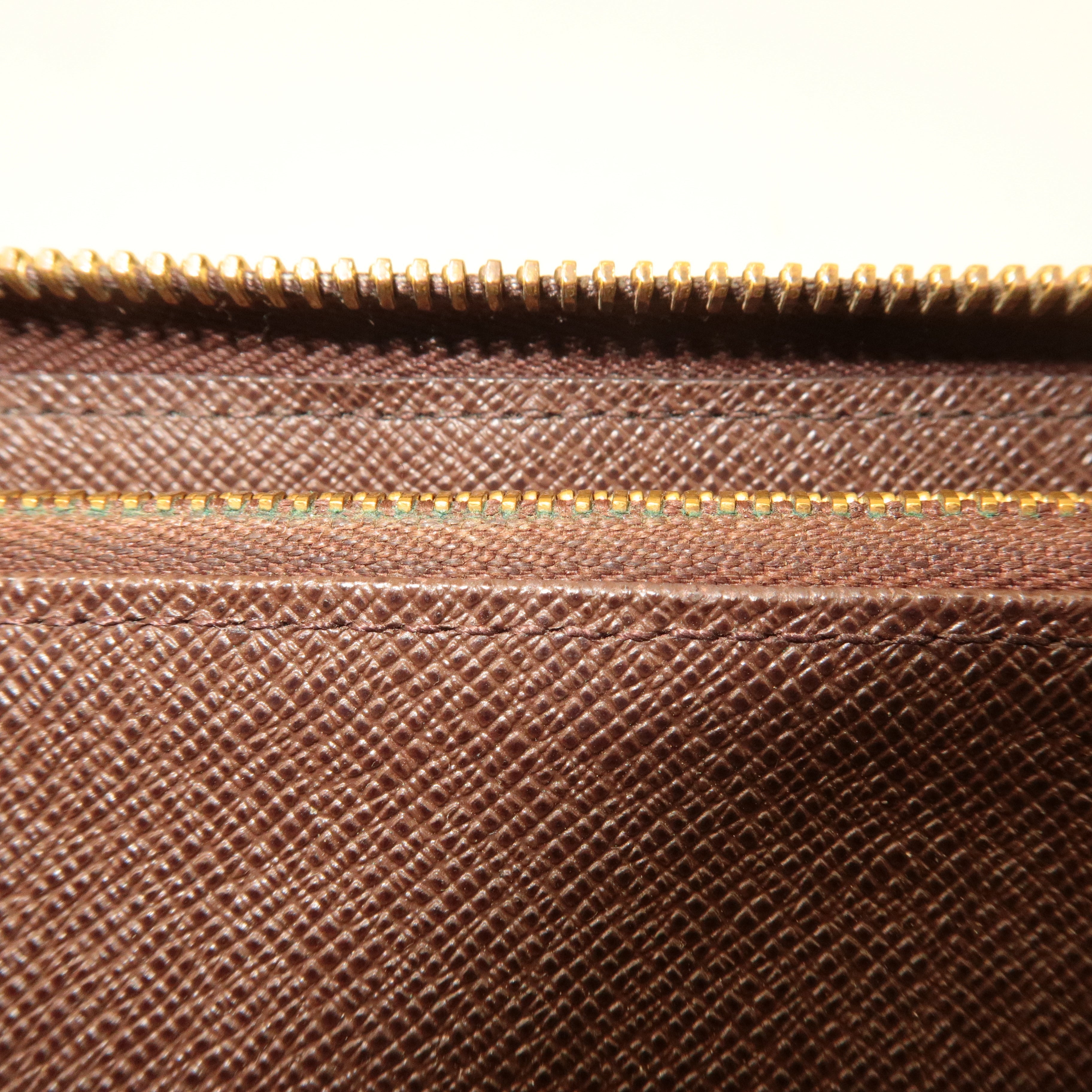 LO-LV bags 2001