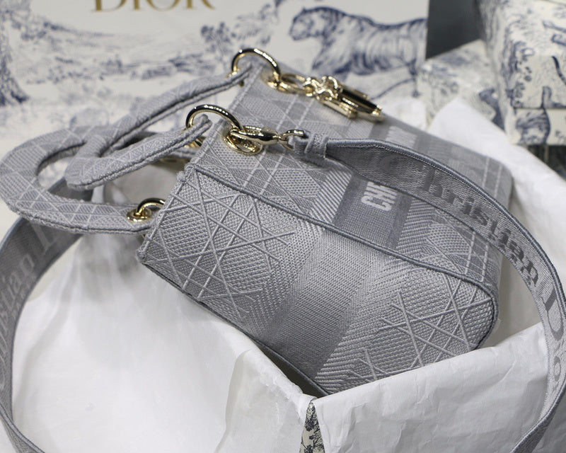LO - DYOR   BAGS FOR WOMEN - FASHION LUXURY BAGS 130