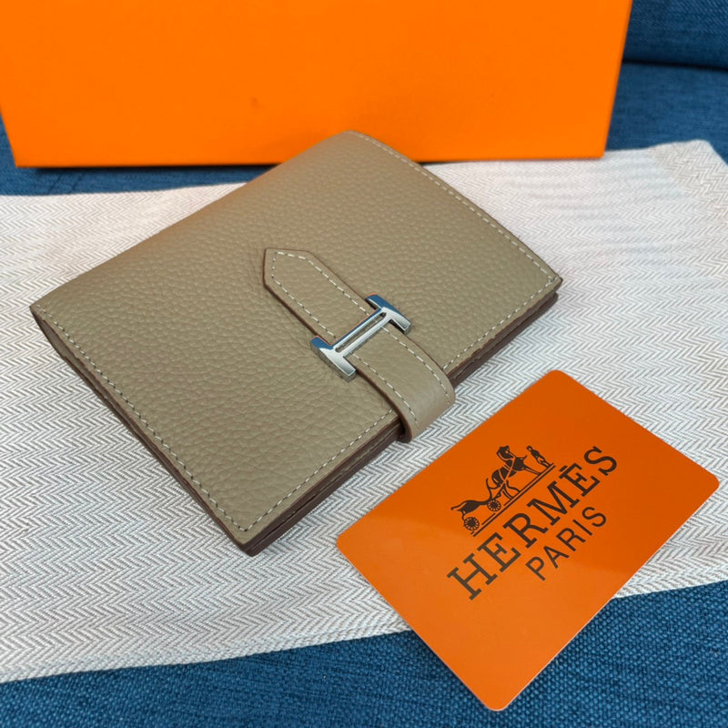 LO - HRMS LUXURY BAGS - 689