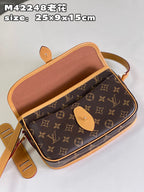 LO - LV Bags - 15909