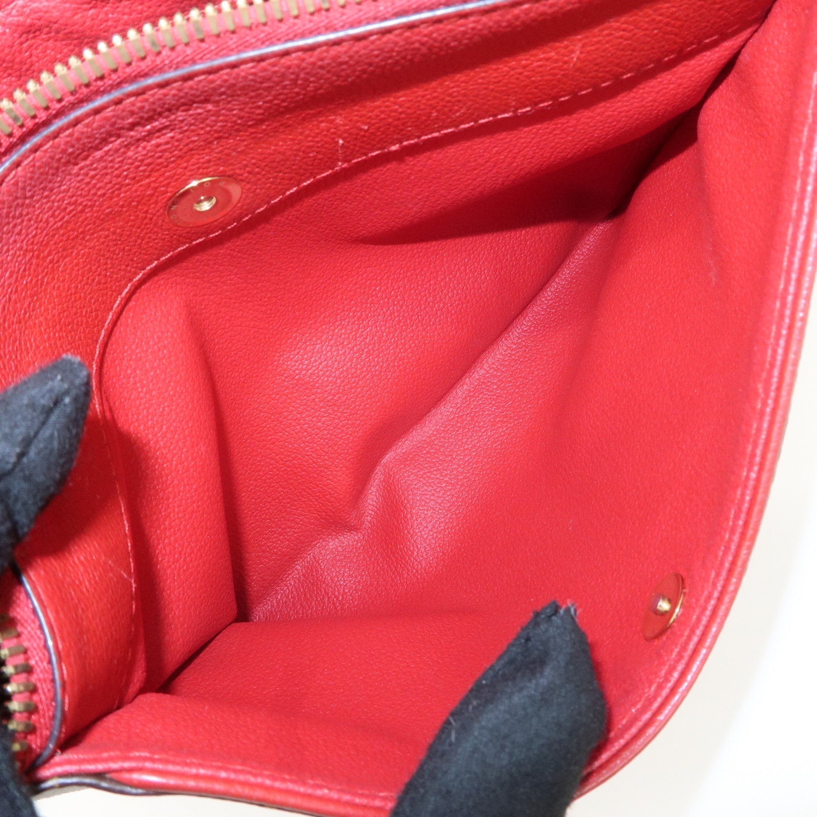 LO-LV bags 3900