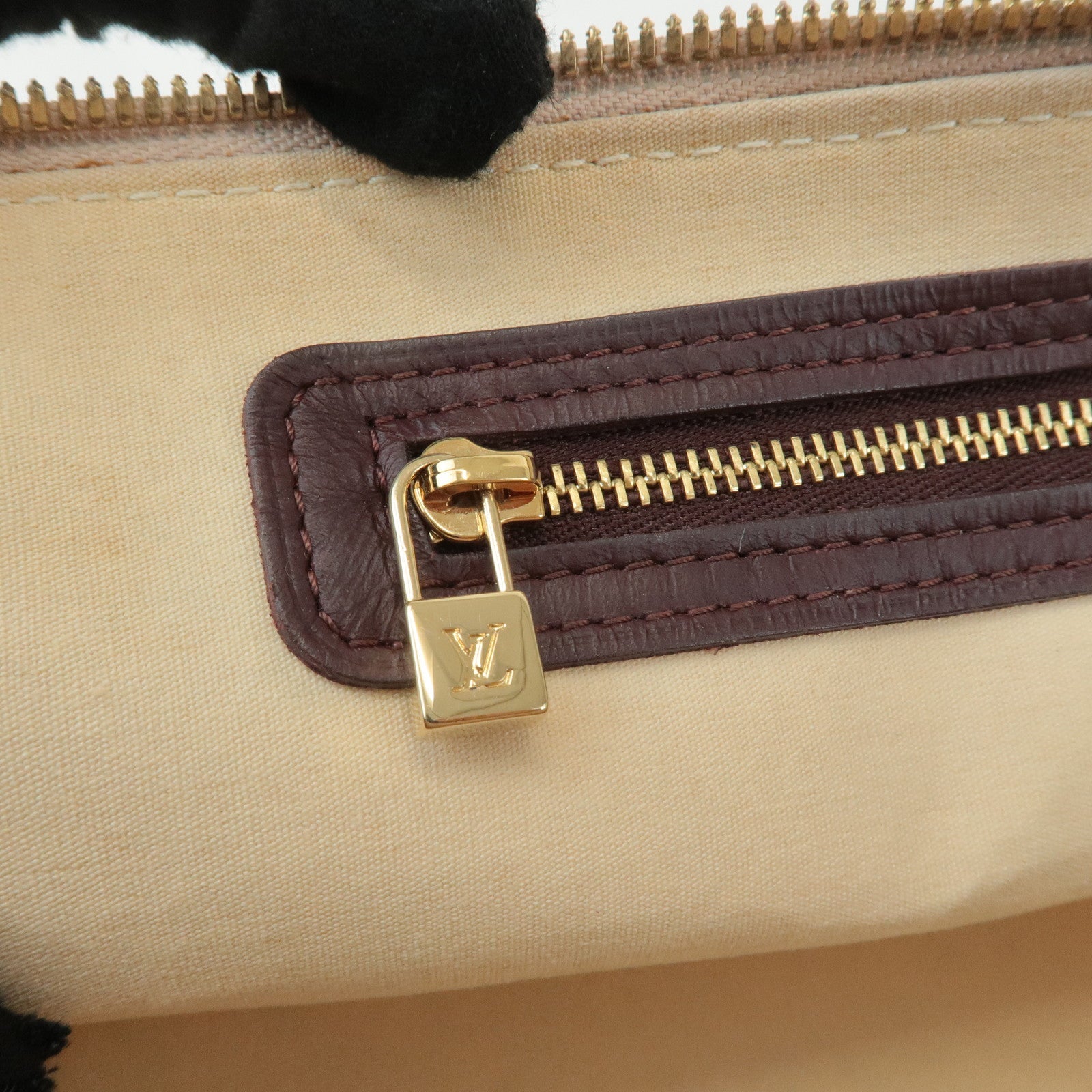 LO-LV bags 3974