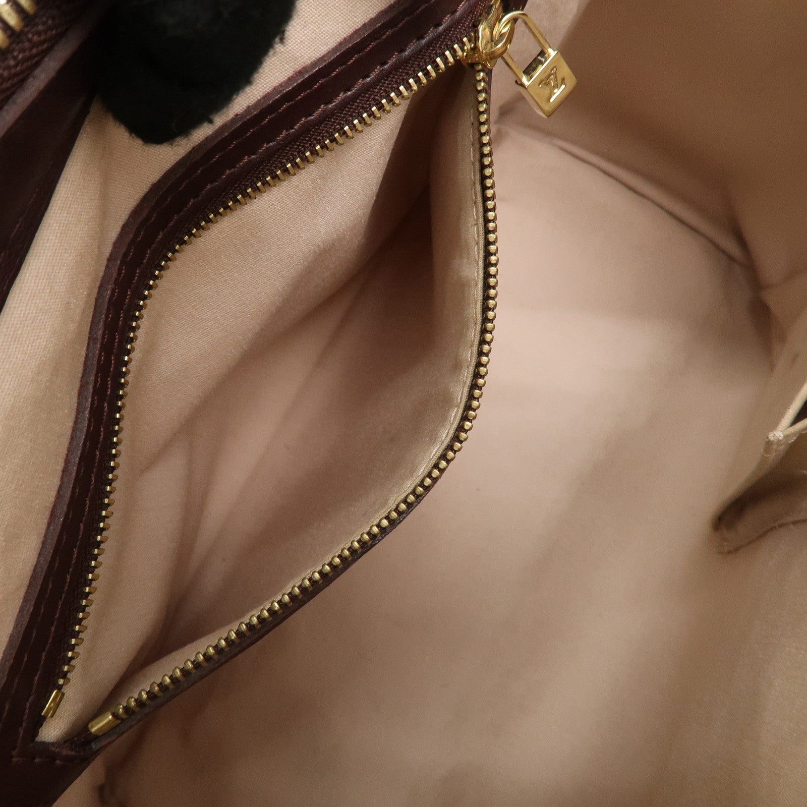 LO-LV bags 4099