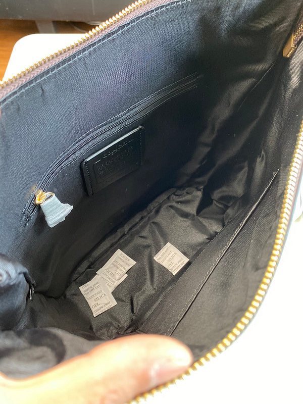 LO - CCH Bags - 543