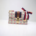 LO - GCC Bags - 3077