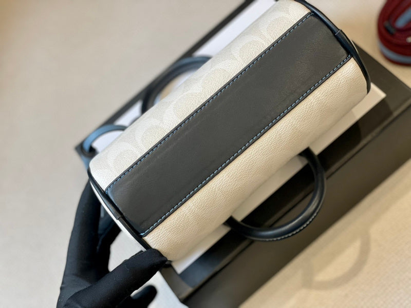 LO - CCH Bags - 191