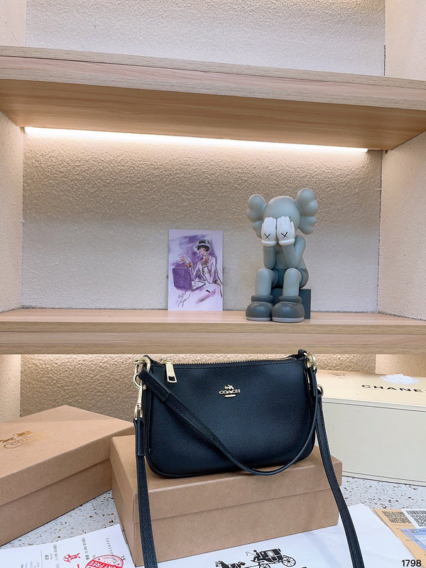 LO - CCH Bags - 021