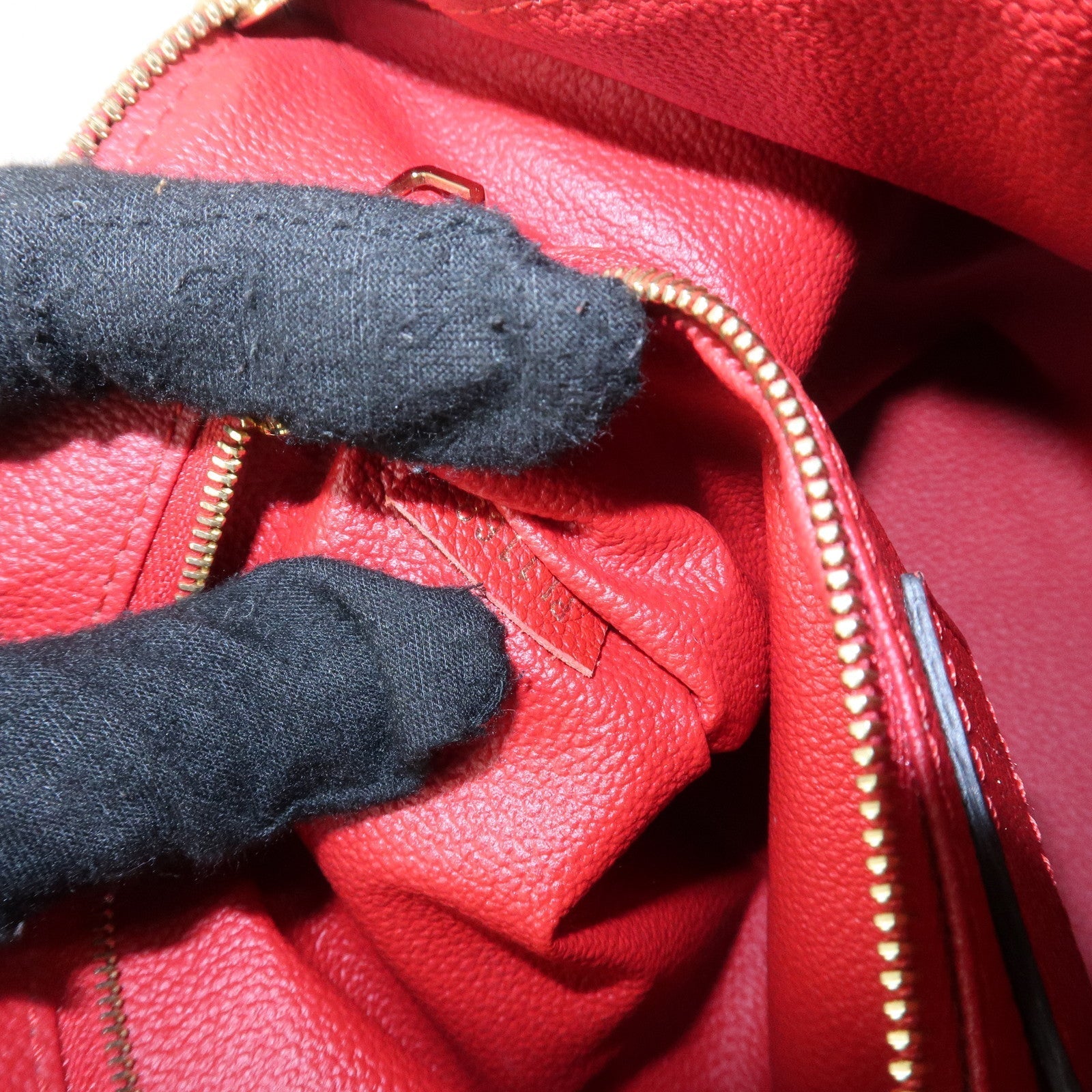 LO-LV bags 3800