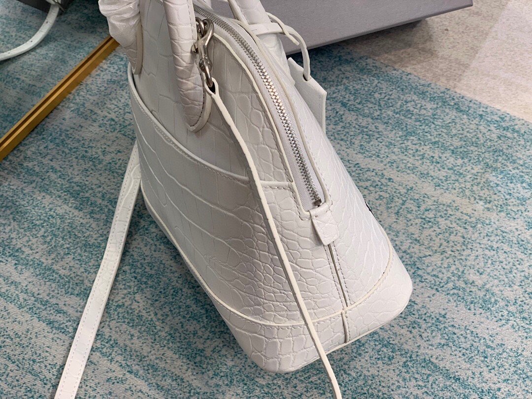BLN-Ciaga Ville XXS Handbag In White, For Women,  Bags 8.6in/22LO