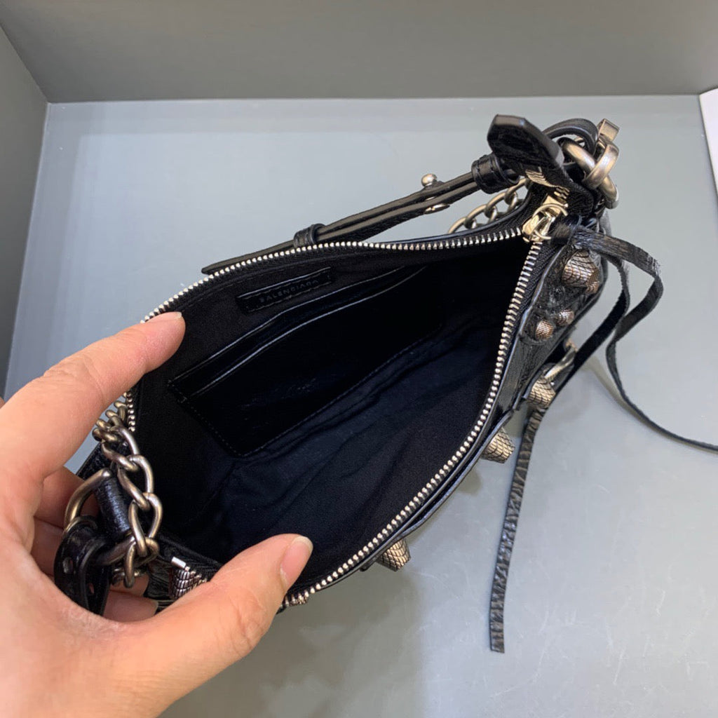 BLN-Ciaga Le Cagole Mini Bag With Chain In Black, For Women,  Bags 8.2in/21LO 6958141VG9Y1000