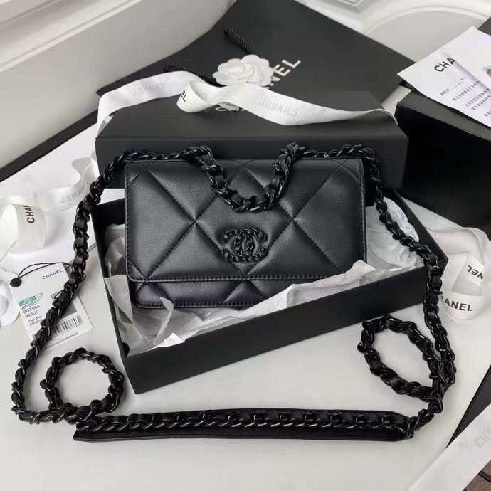 LO - CHL  BAGS FOR WOMEN - FASHION LUXURY BAGS -2010