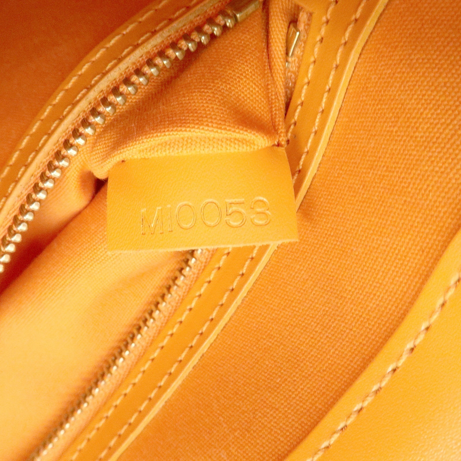 LO-LV bags 3939