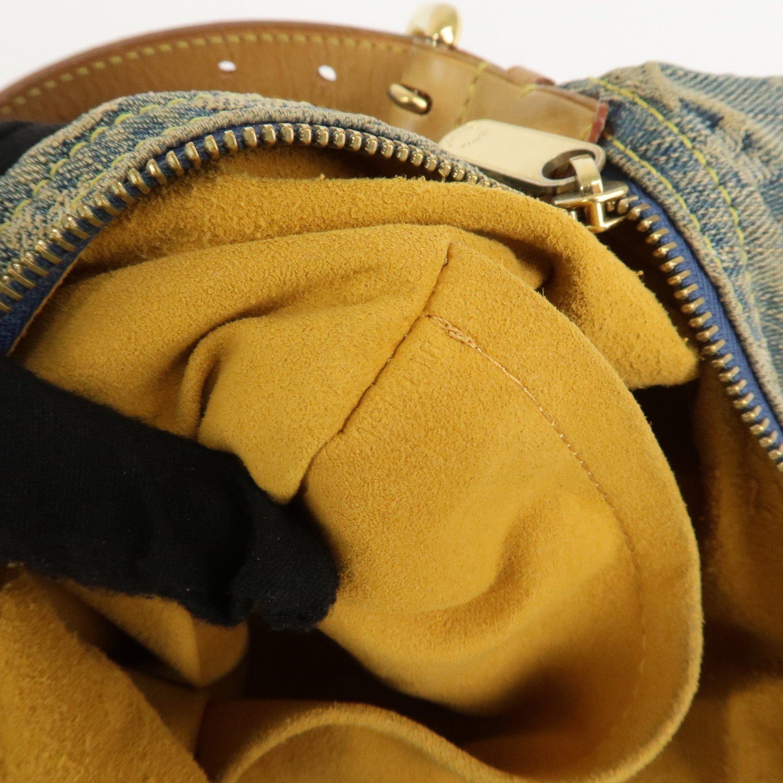LO-LV bags 3820