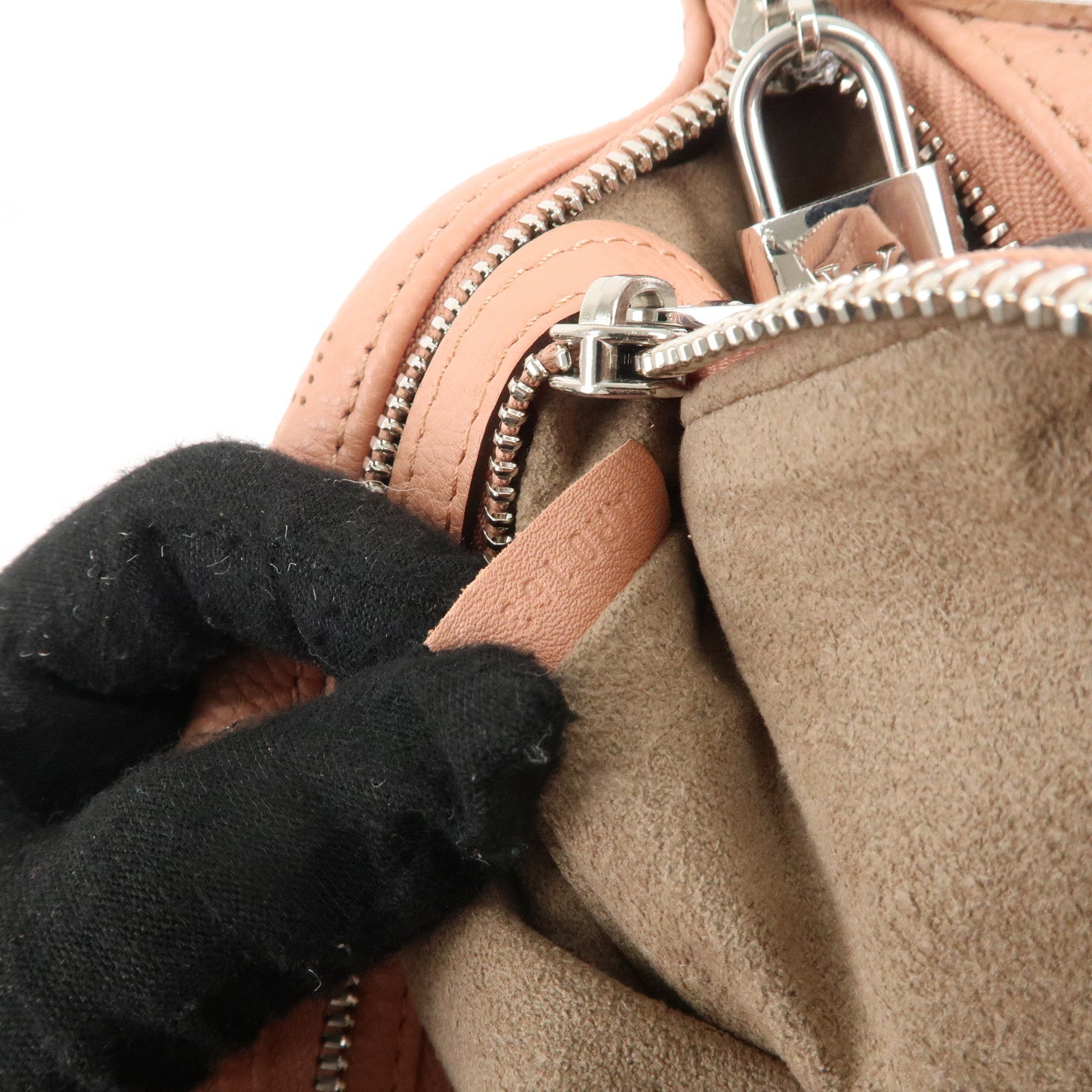 LO-LV bags 4044