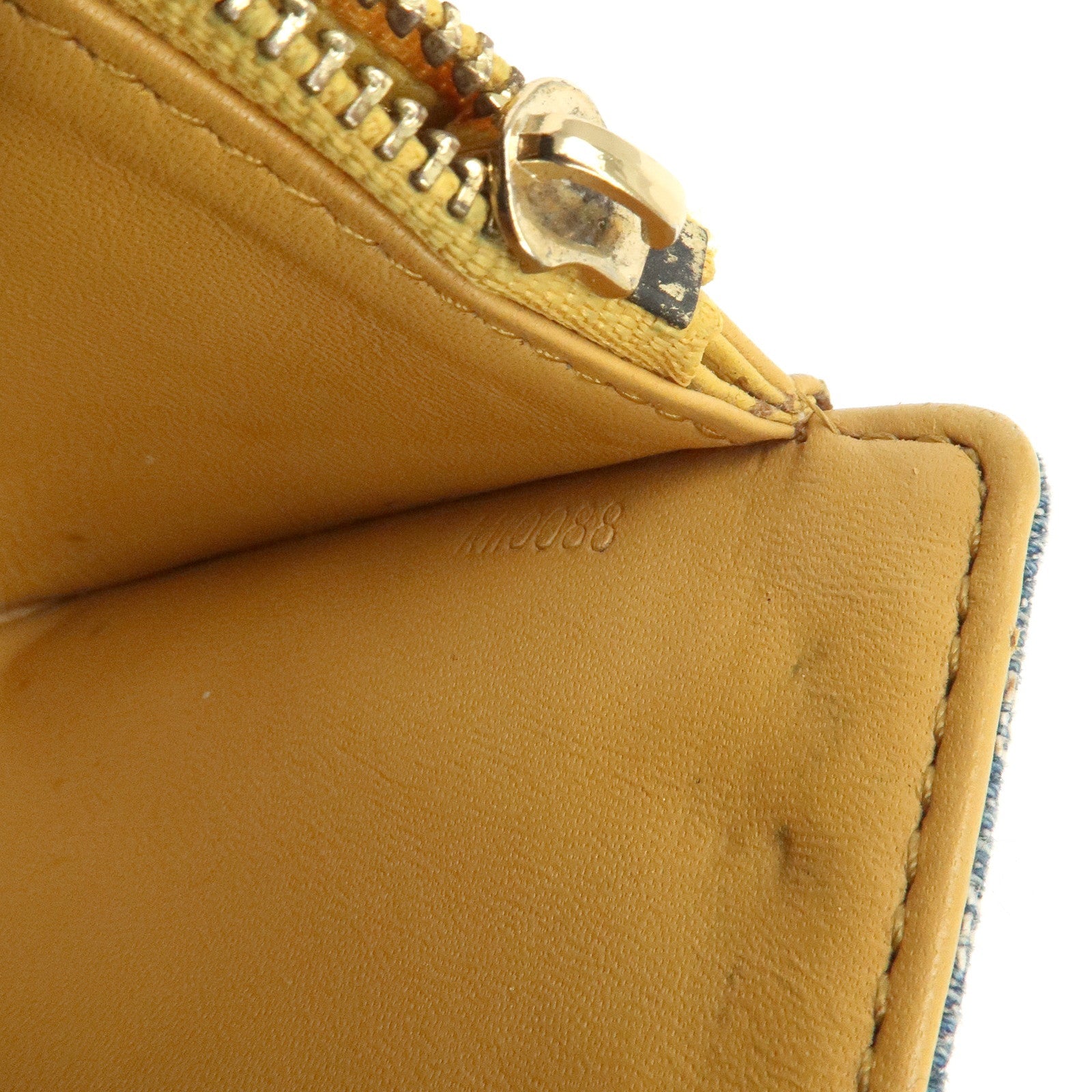 LO-LV bags 3805