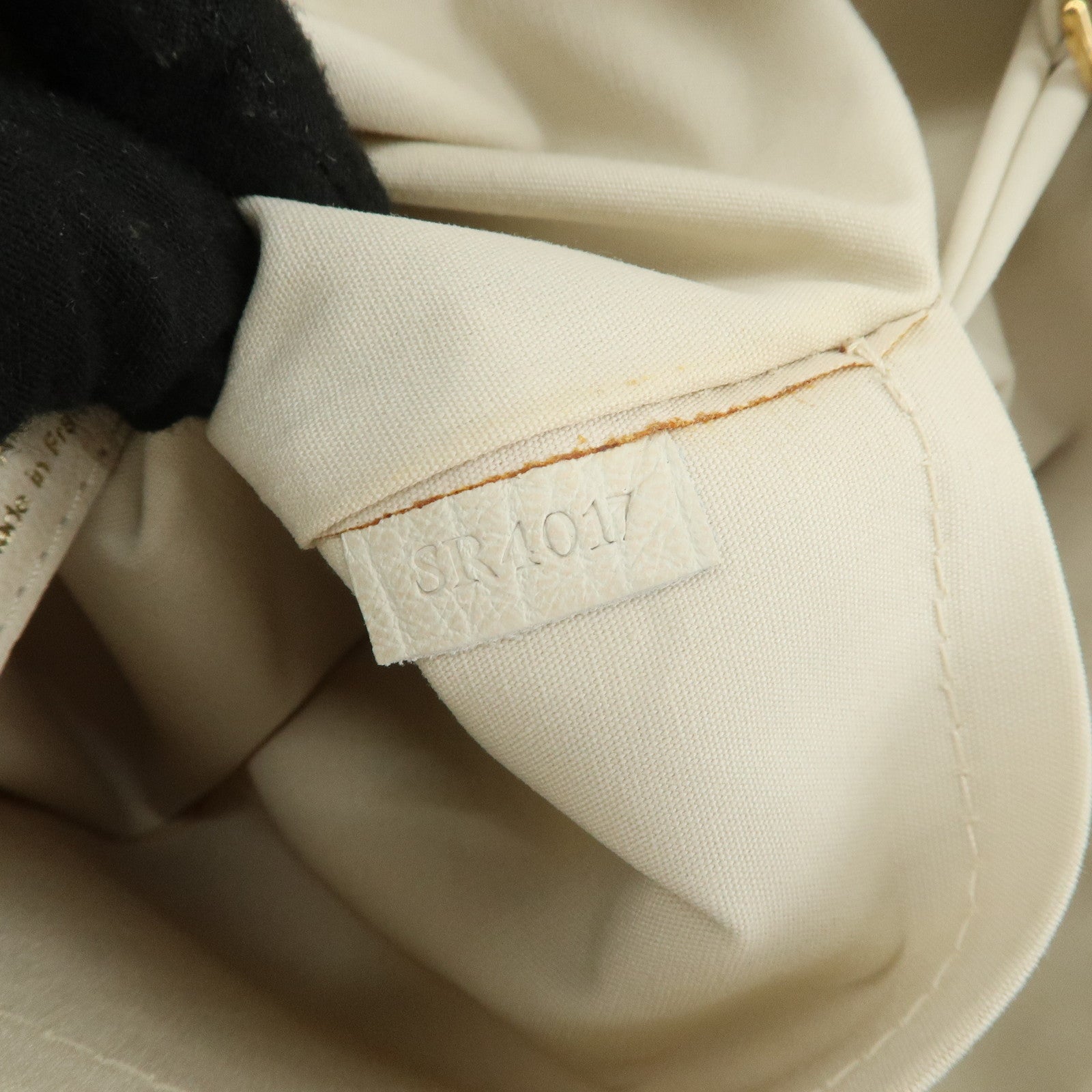 LO-LV bags 3941