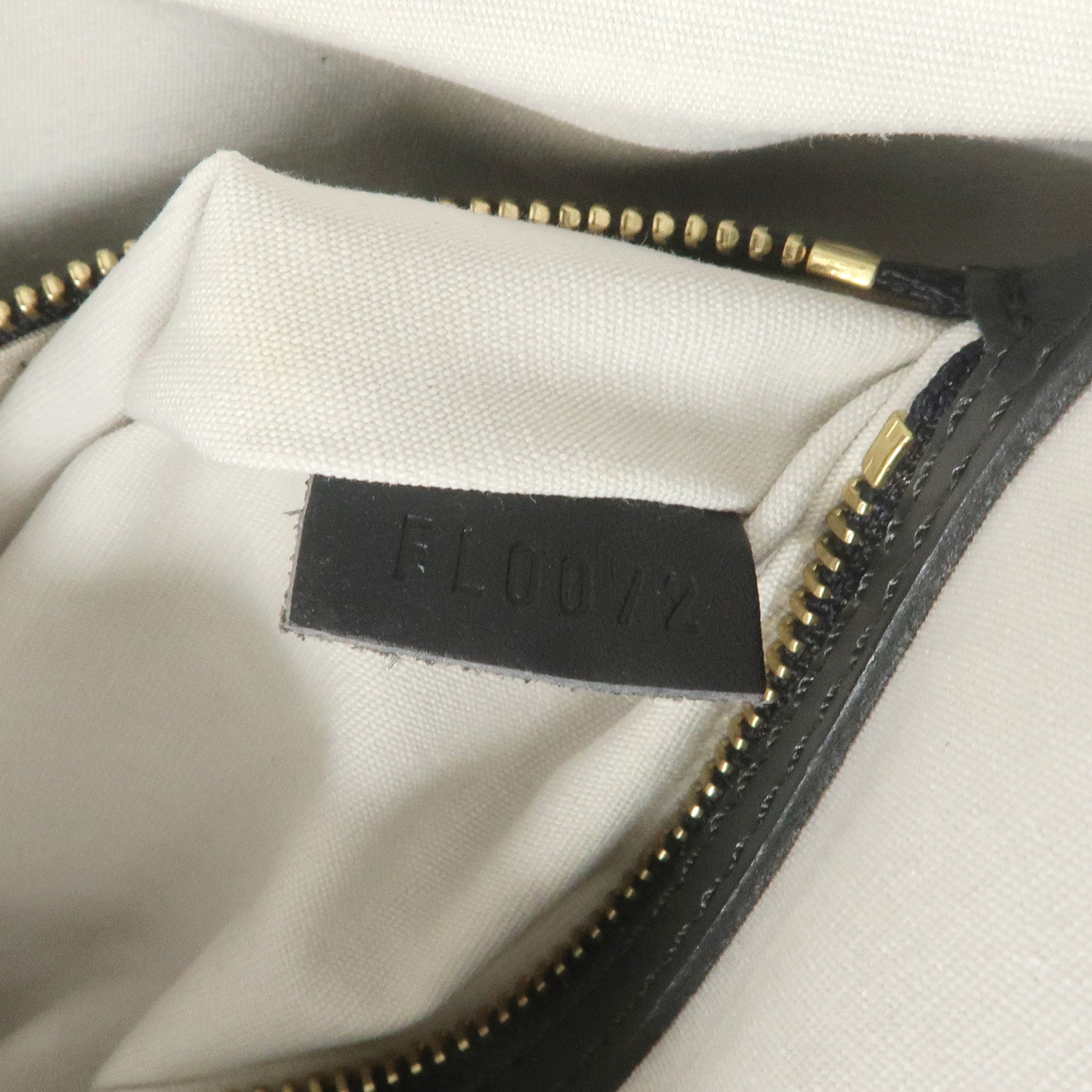 LO-LV bags 4128