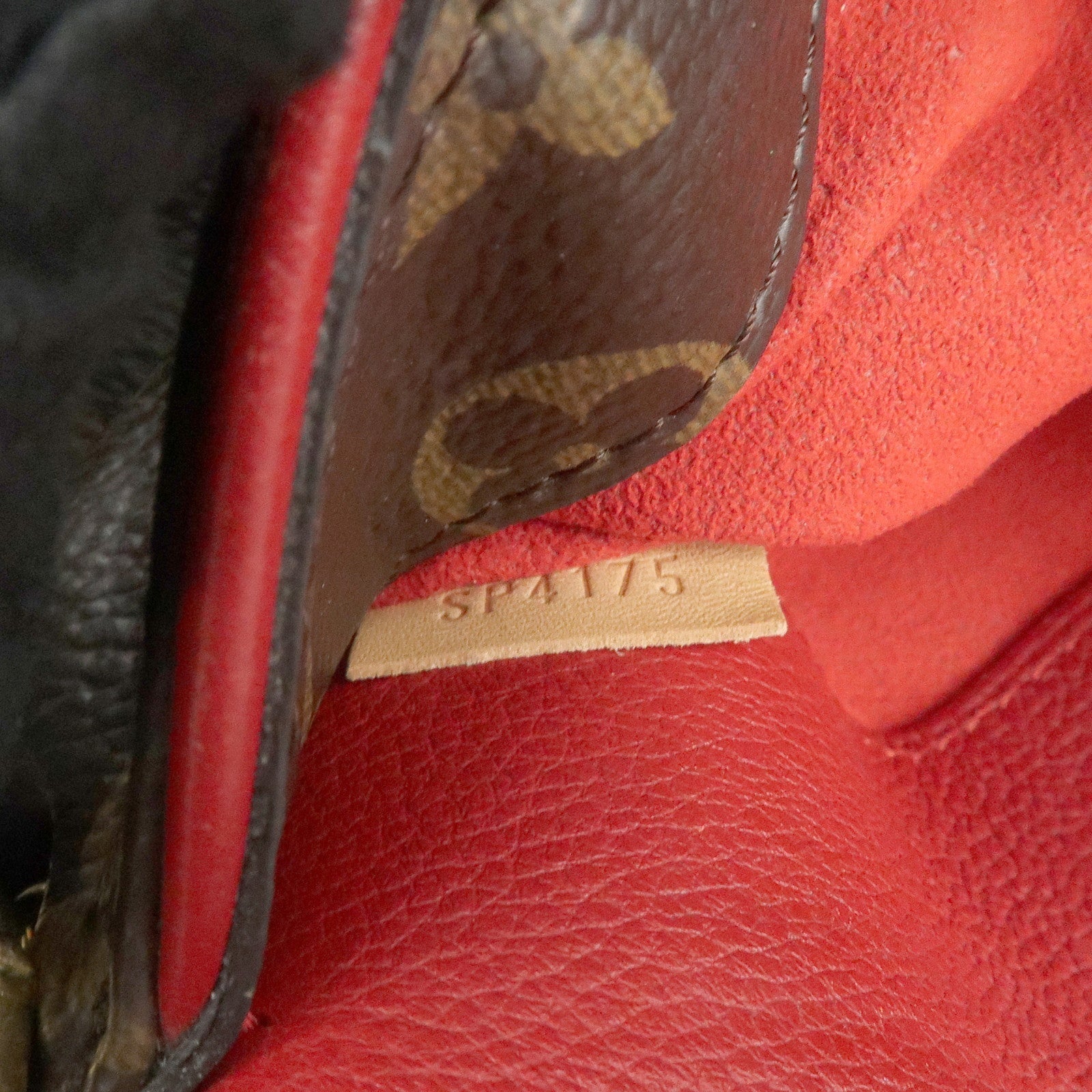 LO-LV bags 3884