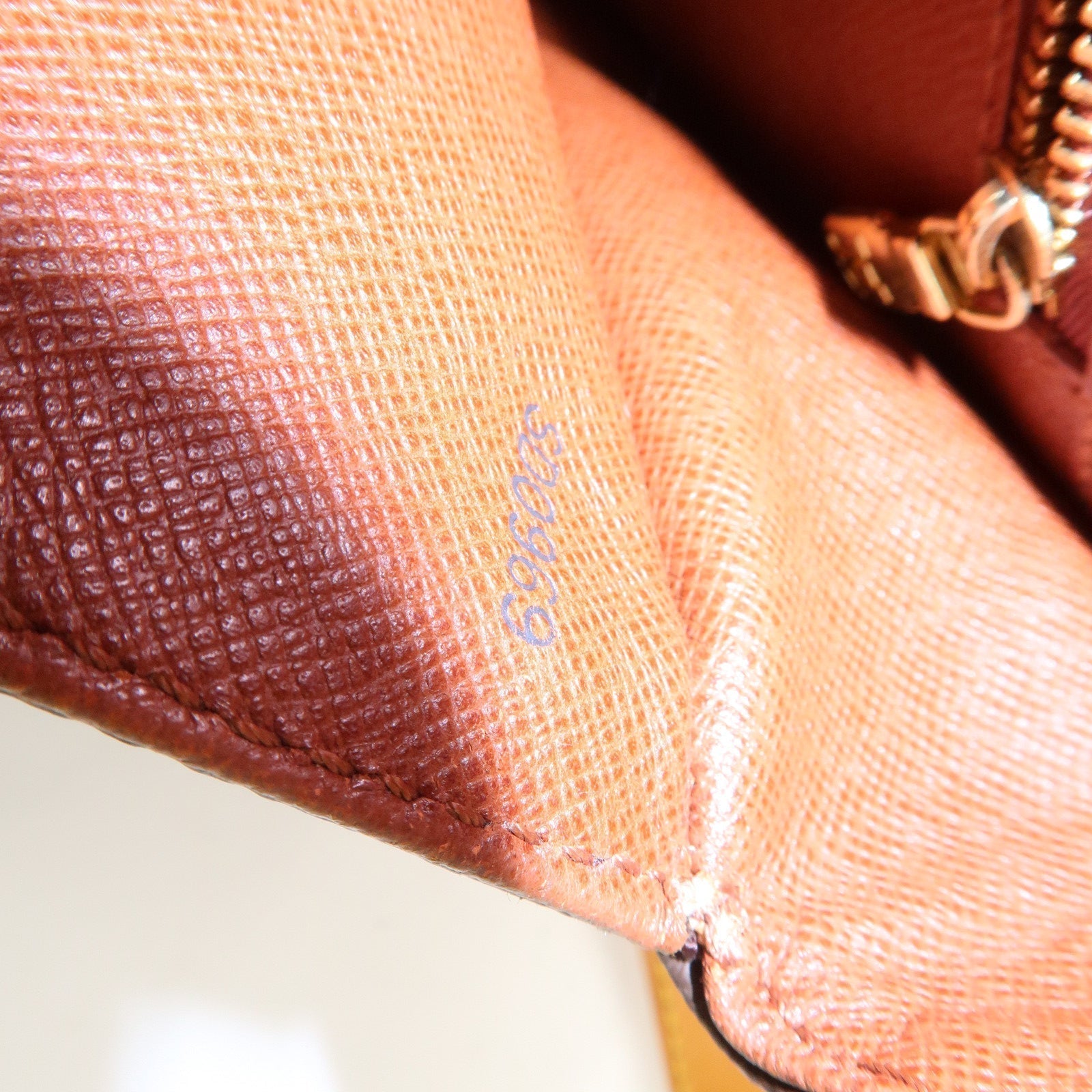 LO-LV bags 6662