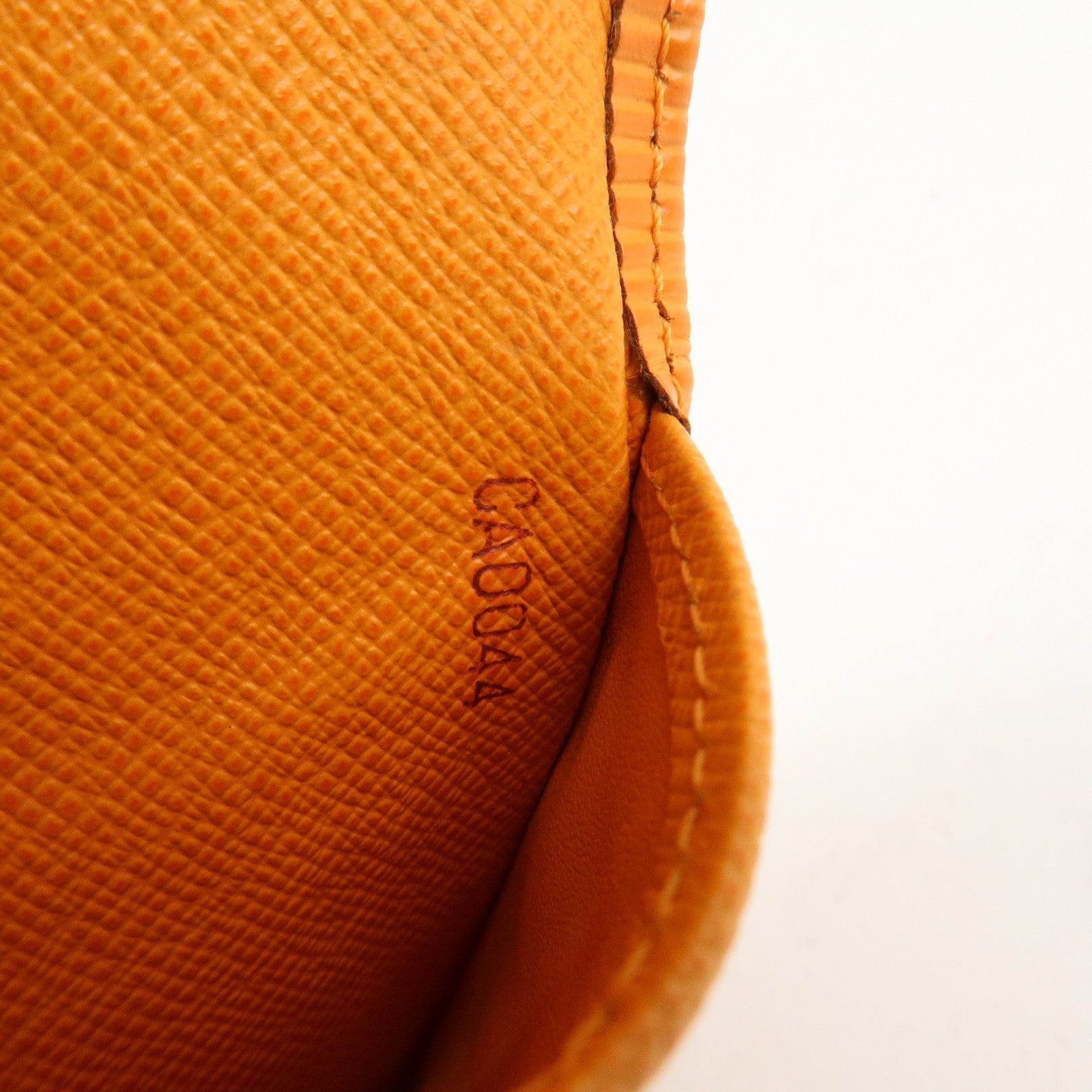 LO-LV bags 3789