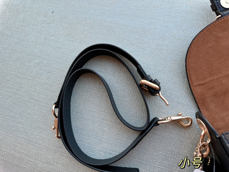 LO - CCH Bags - 218