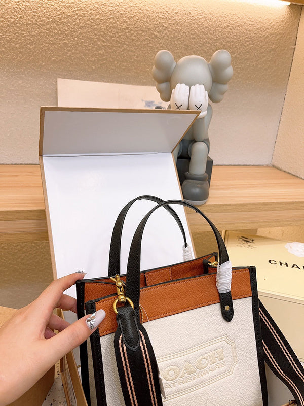 LO - CCH Bags - 010