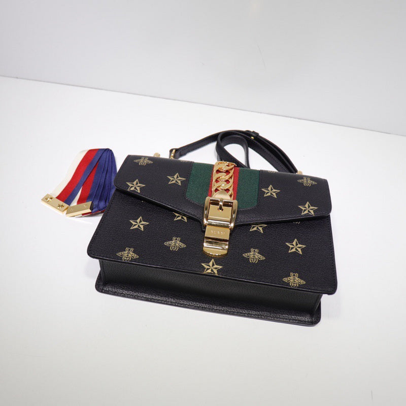 LO - GCC Bags - 3074