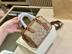 LO - CCH Bags - 076