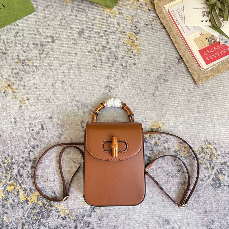 LO - GCC Bags - 1940