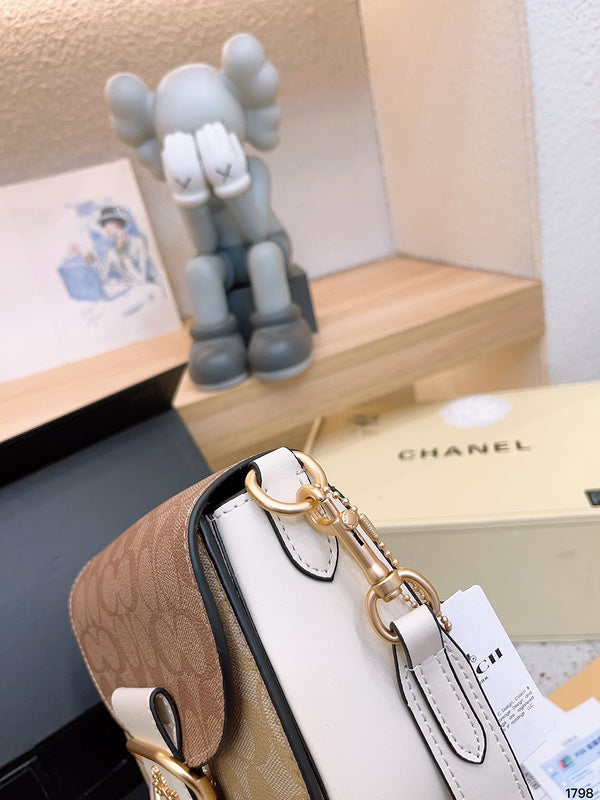 LO - CCH Bags - 006