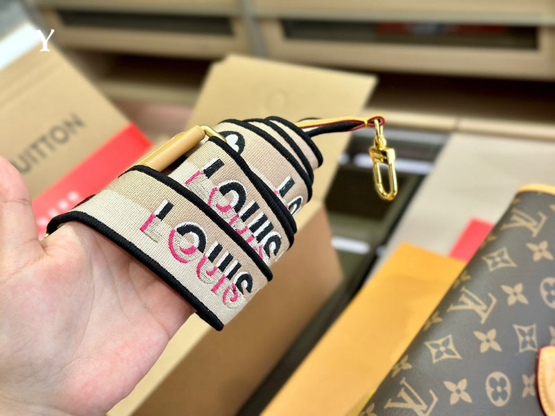 LO - LV Bags - 15093