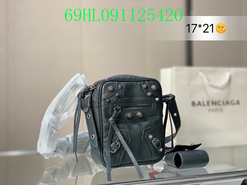 LO - BGA Bags - 1972