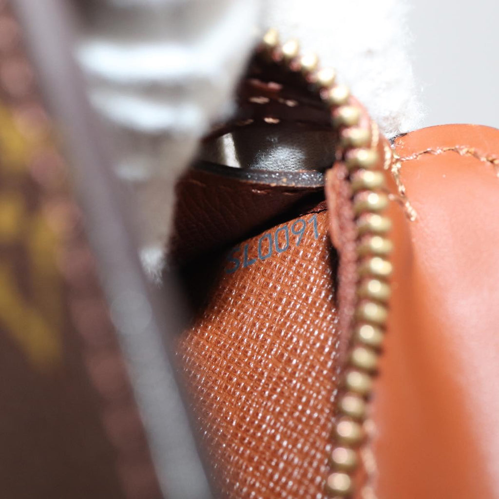LO-LV bags 1534