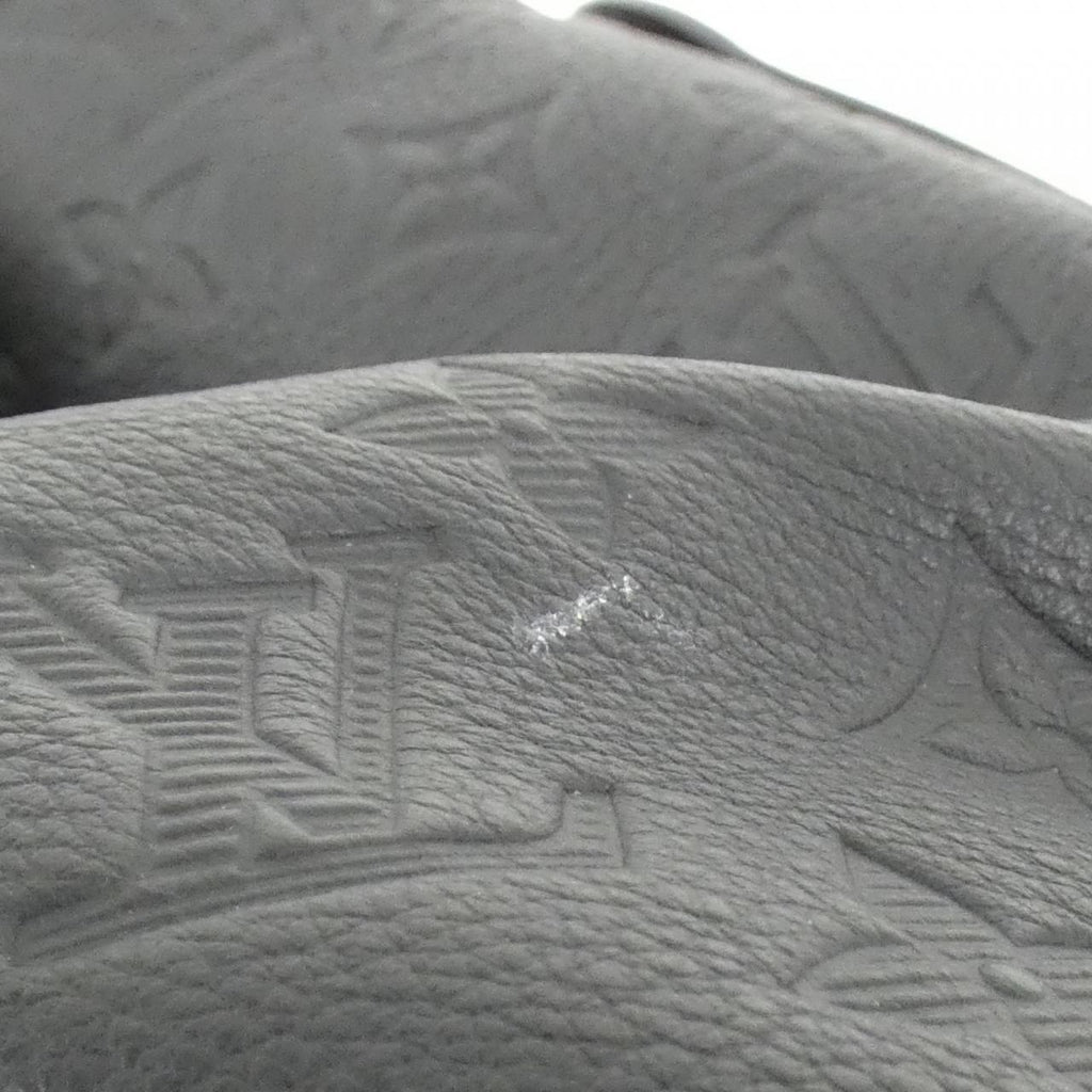 Monogram Shadow
