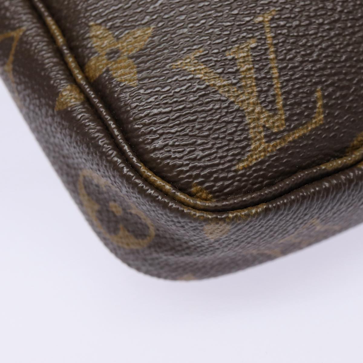 LO-LV bags 1504