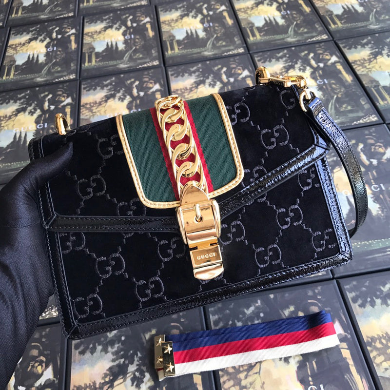 LO - GCC Bags - 6379